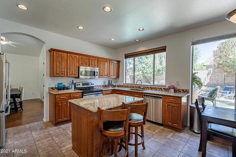 4380 E Lariat Ln, Phoenix, AZ 85050 photo 11