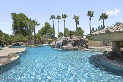 2112 E Sanoque Ct, Gilbert, AZ 85298 photo 6