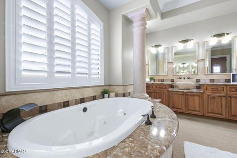 2112 E Sanoque Ct, Gilbert, AZ 85298 photo 38