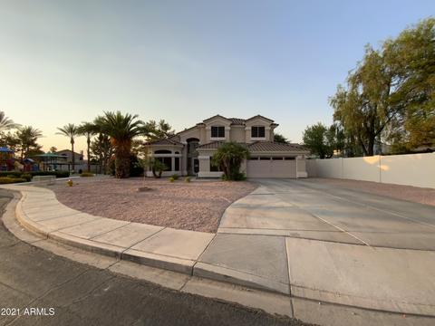 557 W Johnson Dr, Gilbert, AZ 85233 photo 1