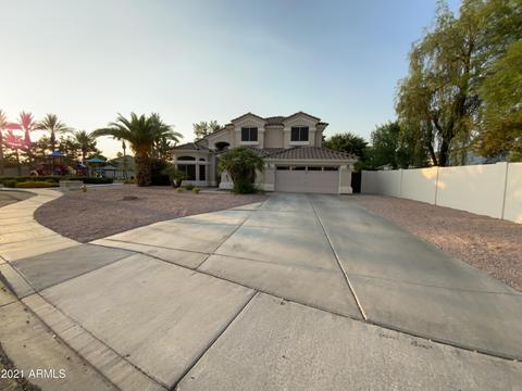 557 W Johnson Dr, Gilbert, AZ 85233 photo 3
