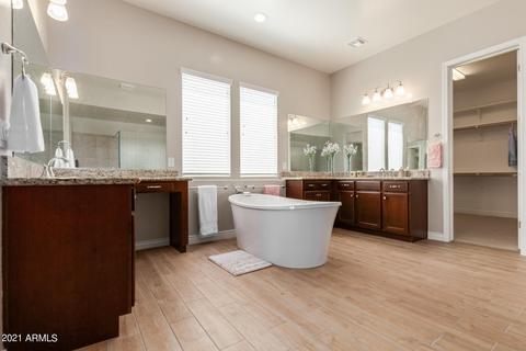 10529 E Thatcher Ave, Mesa, AZ 85212 photo 4