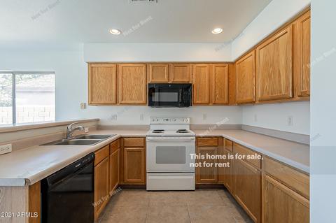 927 E Baylor Ln, Gilbert, AZ 85296 photo 4