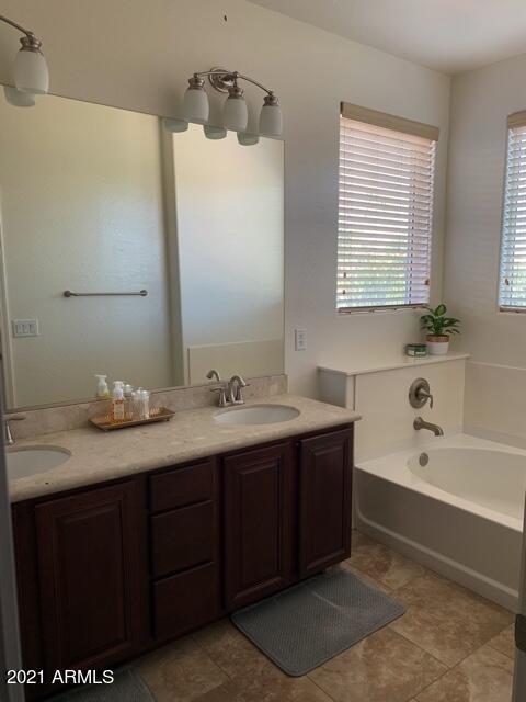3453 E Robin Ln, Gilbert, AZ 85296 photo 14