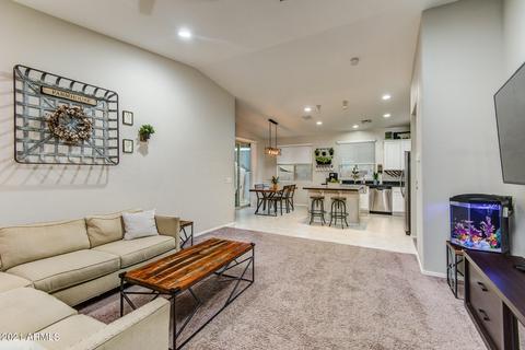 535 E Creosote Dr, Phoenix, AZ 85085 photo 6