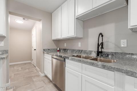 2338 W Seldon Ln, Phoenix, AZ 85021 photo 12