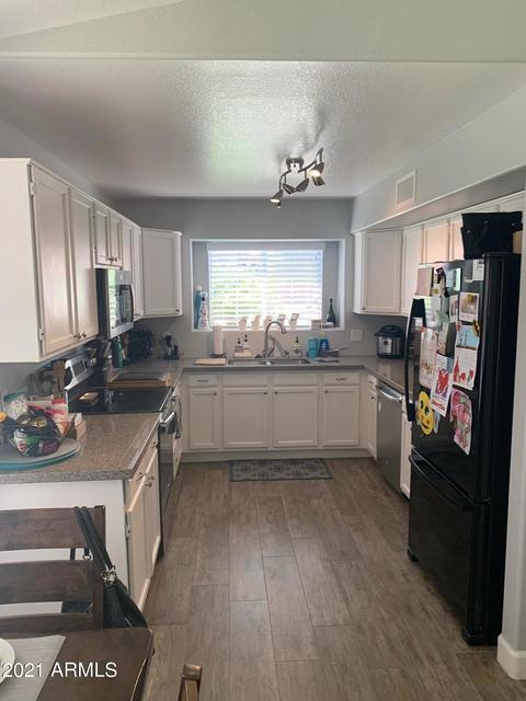 821 S Capistrano Dr, Gilbert, AZ 85233 photo 5