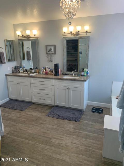 821 S Capistrano Dr, Gilbert, AZ 85233 photo 9