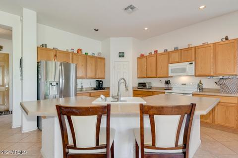 2019 N Milkweed Loop, Phoenix, AZ 85037 photo 4
