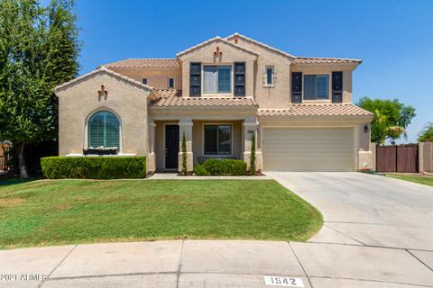 1542 E Bluebird Ct, Gilbert, AZ 85297 photo 1