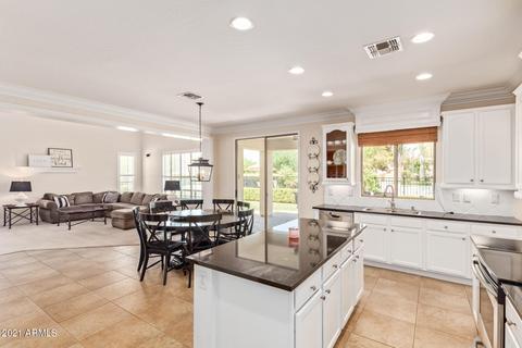 1542 E Bluebird Ct, Gilbert, AZ 85297 photo 13