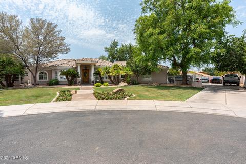 4611 E Garnet Cir, Mesa, AZ 85206 photo 5
