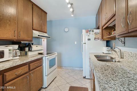 5525 E Thomas Rd #H8, Phoenix, AZ 85018 photo 8
