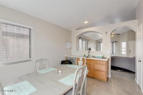597 W Sierra Vista Dr, Apache Junction, AZ 85120 photo 8