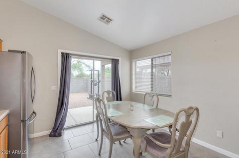 597 W Sierra Vista Dr, Apache Junction, AZ 85120 photo 7