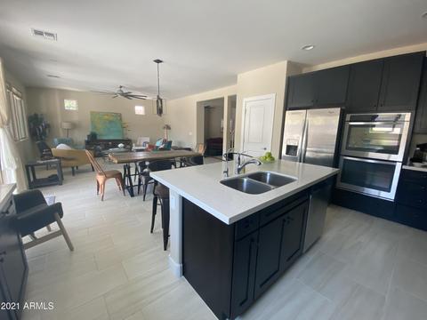 3719 E Branham Ln, Phoenix, AZ 85042 photo 5