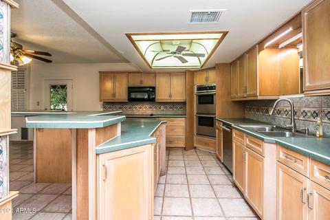 929 E Harwell Rd, Gilbert, AZ 85234 photo 21