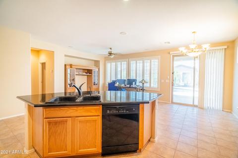 4081 E Donato Dr, Gilbert, AZ 85298 photo 8