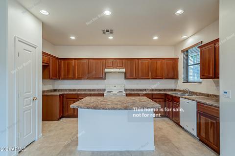 99 E Palomino Dr, Gilbert, AZ 85296 photo 4