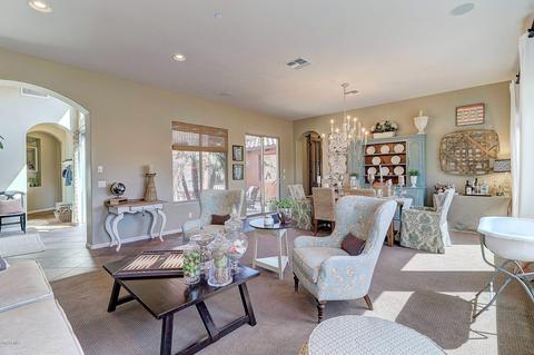 3933 E Patrick Ln, Phoenix, AZ 85050 photo 3