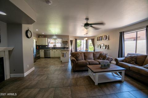 936 S Abalone Dr, Gilbert, AZ 85233 photo 4