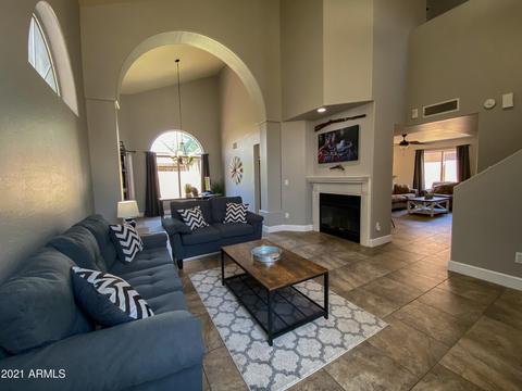 936 S Abalone Dr, Gilbert, AZ 85233 photo 2