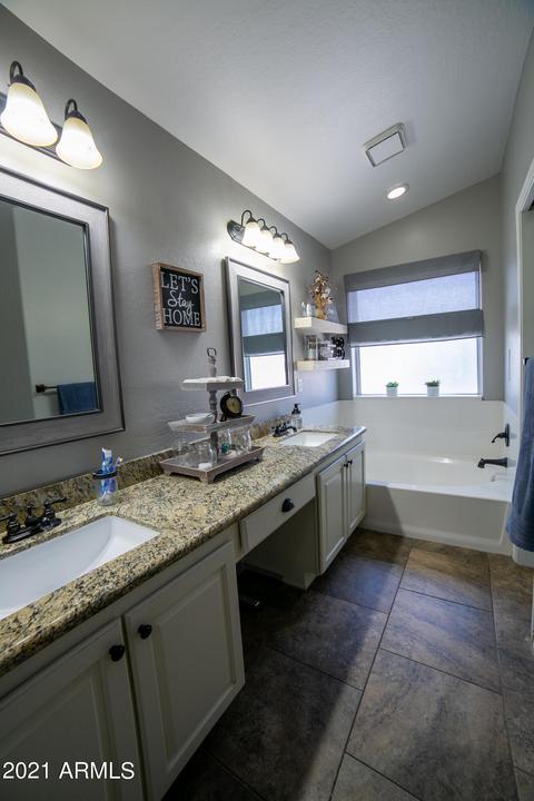 936 S Abalone Dr, Gilbert, AZ 85233 photo 28