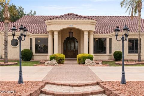13801 E Morgan Dr, Gilbert, AZ 85295 photo 2