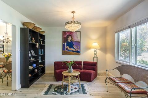828 W Linger Ln, Phoenix, AZ 85021 photo 8