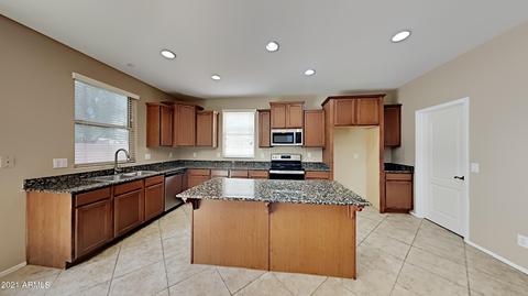 2044 S Heron Ln, Gilbert, AZ 85295 photo 5
