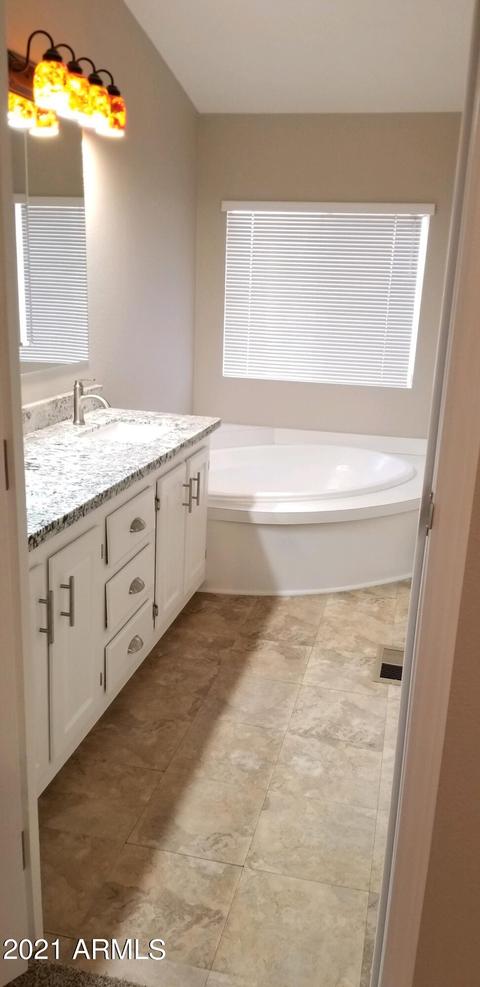 1827 W Foothill St, Apache Junction, AZ 85120 photo 3