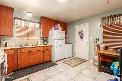 517 E 4th Pl, Mesa, AZ 85203 photo 9