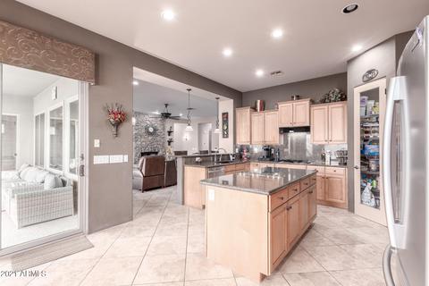 1917 E Desert Ln, Phoenix, AZ 85042 photo 19