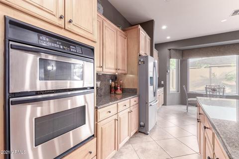 1917 E Desert Ln, Phoenix, AZ 85042 photo 21