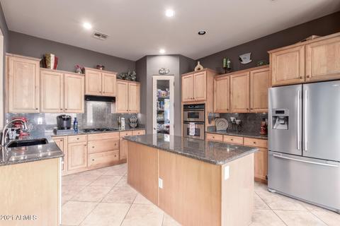 1917 E Desert Ln, Phoenix, AZ 85042 photo 17