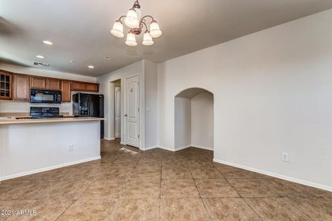 2869 E Bart St, Gilbert, AZ 85295 photo 4