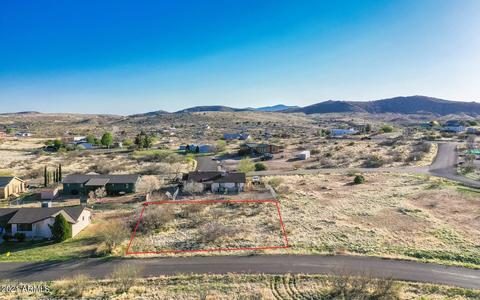 19817 E Prickly Pear Dr #1981, Mayer, AZ 86333