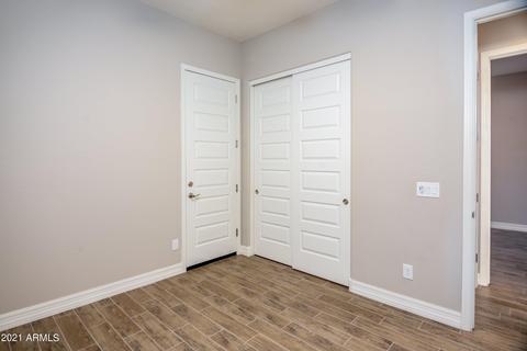 969 E Hampton Ln, Gilbert, AZ 85295 photo 24