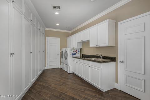 6100 N Central Ave, Phoenix, AZ 85012 photo 29