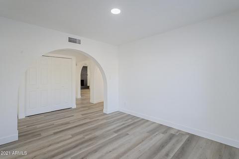 255 E Huber St, Mesa, AZ 85201 photo 9