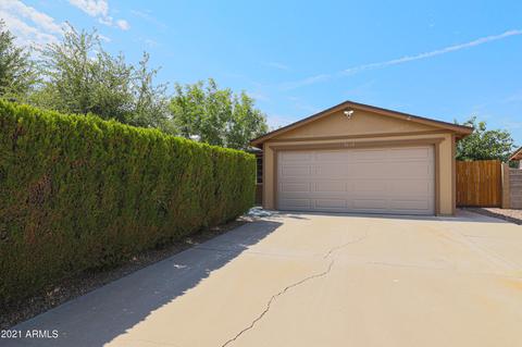 3613 E Pershing Ave, Phoenix, AZ 85032 photo 2