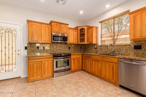 54 E Catclaw St, Gilbert, AZ 85296 photo 8