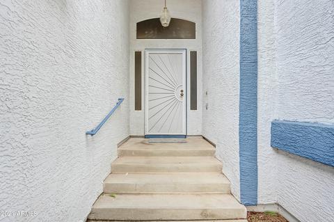 2530 E Taro Ln, Phoenix, AZ 85050 photo 4