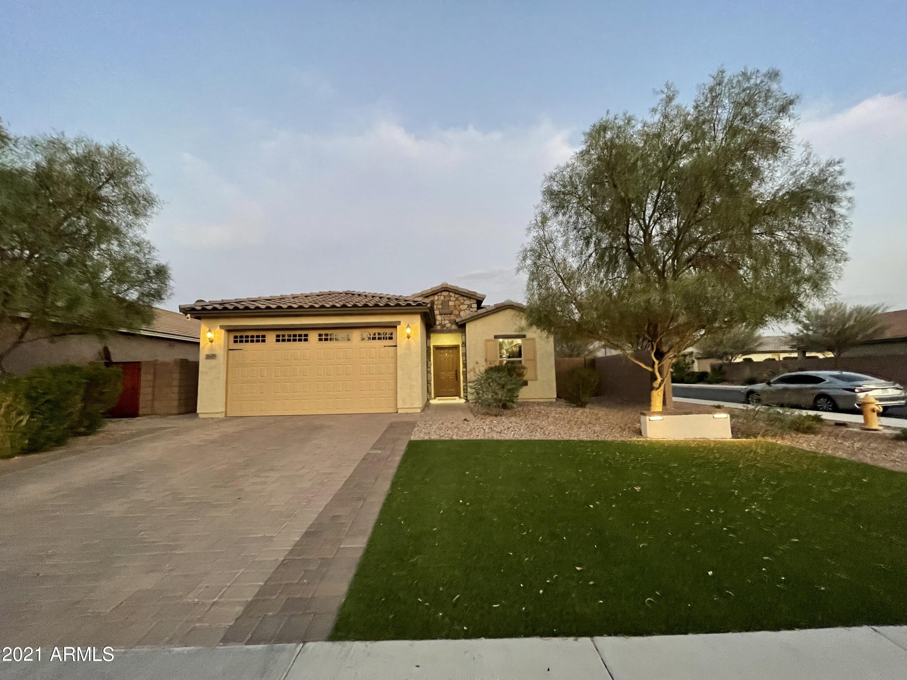 2649 E Gillcrest Rd, Gilbert, AZ 85298 photo 4