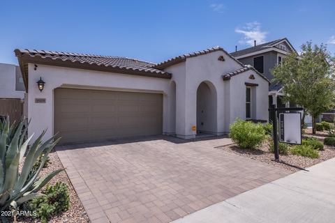 9909 E Kinetic Dr E, Mesa, AZ 85212 photo 2