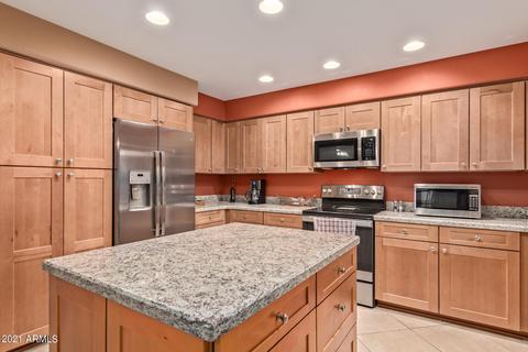 3433 E Calaveros Dr, Phoenix, AZ 85028 photo 15