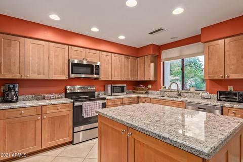 3433 E Calaveros Dr, Phoenix, AZ 85028 photo 16