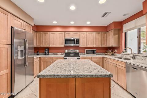 3433 E Calaveros Dr, Phoenix, AZ 85028 photo 14