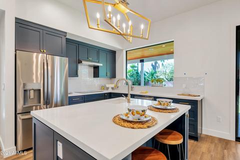 4601 E Beverly Ln, Phoenix, AZ 85032 photo 4