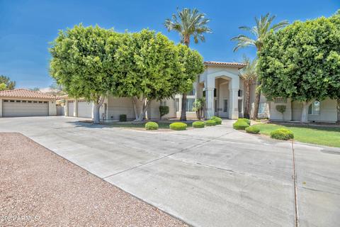 4486 E Desert Ln, Gilbert, AZ 85234 photo 5